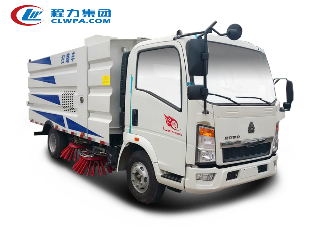 重汽豪沃5方掃路車